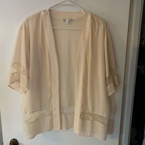 Short Kimono, Like New! Size XS
